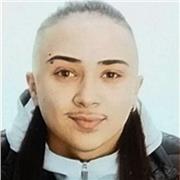 Profesor de matemáticas enseña clases particulares a niños y niñas de todas las edades